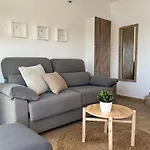 Queen's Paradise Apartment