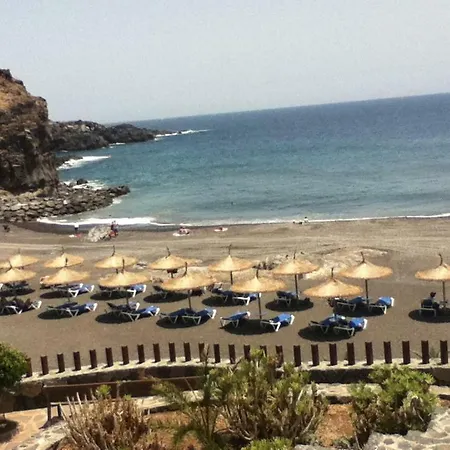 Queen's Paradise Callao Salvaje